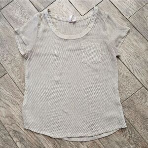 6 Degrees Cream Black and Gold Sheer Short Sleeve Top Size M